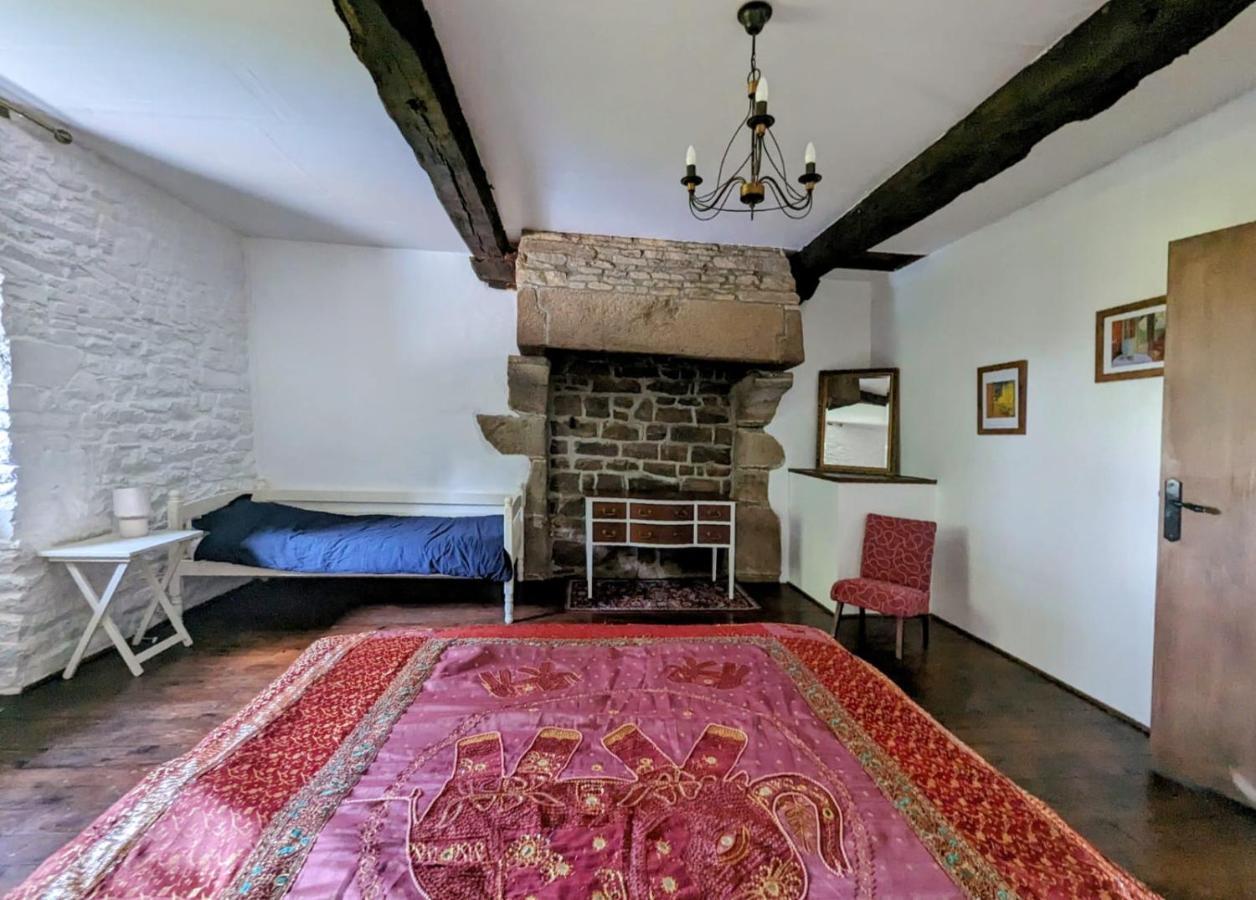 Les Gites De La Cabache Montaigu-les-Bois Экстерьер фото